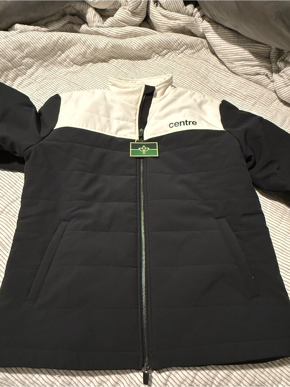 Centre Men's Black and Cream Quilted Puffer Jacket - Picture 6 of 7